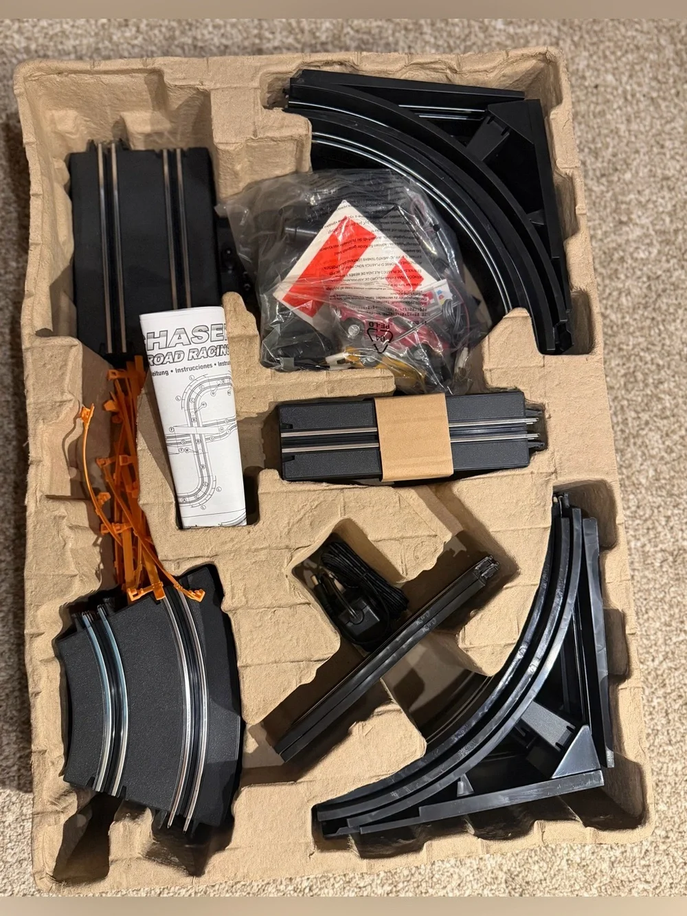 Loop Chaser Electric Power Road Racing Hot Racing Set-BRAND NEW!